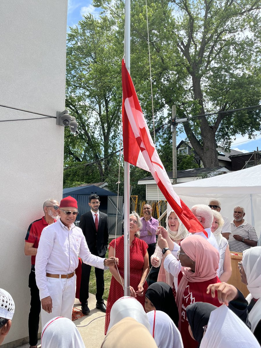 Happy Canada Day! 🇨🇦 

Today we celebrate the True North Strong and Free. Thank you to the dedicated teams in Toronto-Danforth for all their hard work in bringing our community together!