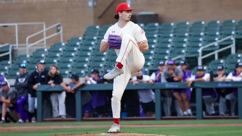 PORTAL NEWS: RHP Lyndon Glidewell from Austin Peay has entered the transfer portal

The Junior posted an 8-0 record with 1 save, including a no-hitter while earning 2nd Team ASUN honors in 2025

Pitched to a 3.36 ERA, 1.22 WHIP, and 64 K over 77.2 IP