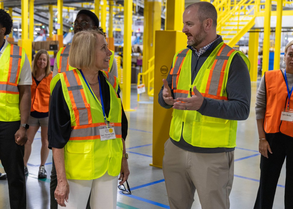 Rhode Island Senate (@risenate) on Twitter photo Today, Senate President Pro Tempore <a href="/hannagallo27/">Hanna Gallo</a> and Senate Majority Leader Frank A. Ciccone III took part in a grand opening celebration for Amazonās āPVD2ā fulfillment center in Johnston.
Watch the event here: capitoltvri.cablecast.tv/show/11484?sit⦠Today, Senate President Pro Tempore <a href="/hannagallo27/">Hanna Gallo</a> and Senate Majority Leader Frank A. Ciccone III took part in a grand opening celebration for Amazonās āPVD2ā fulfillment center in Johnston.
Watch the event here: capitoltvri.cablecast.tv/show/11484?sitā¦