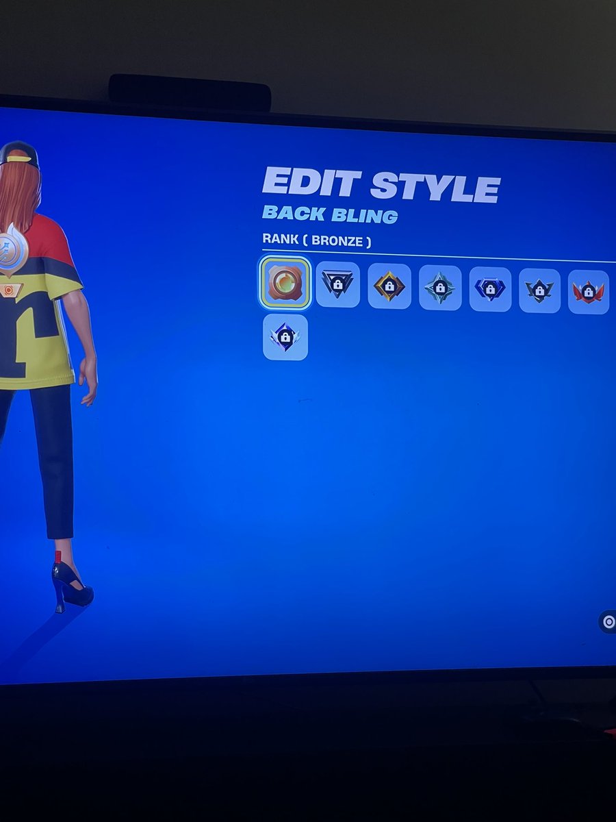 DavidTaylor902's tweet photo. @FortniteStatus @Fortnite please fix this guys it’s been multiple seasons. Ow 😩😩😭😭😭😭😭😭 https://t.co/RjwozNE1Ht