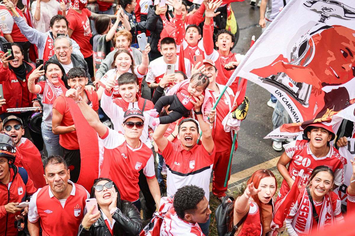 SantaFe's tweet image. ¿Desde que rincón del país 🇨🇴 o del mundo 🌏 nos acompañaron?

Queremos ver sus fotos 📸