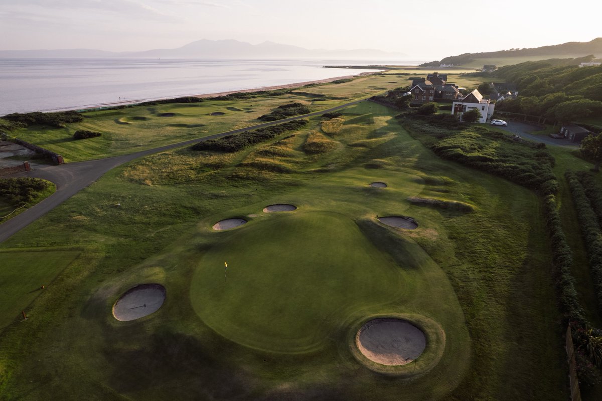 Six bunkers, one green, no mercy ☀️⛳

#thewestkilbridegolfclub #linksgolf #ayrshiregolf #scottishgolf