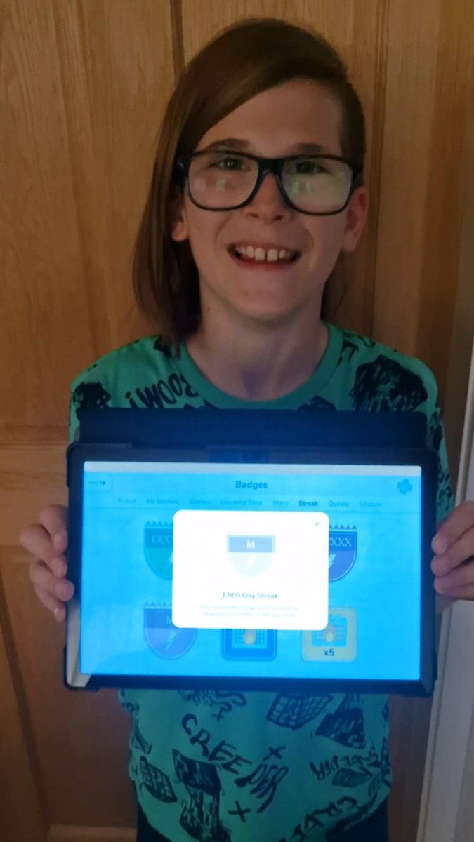 hectoroflincoln's tweet photo. @sfsmtweets , @SFSM_Y5 , @DoodleMaths    
Well done Jack!!! 1000 days of DoodleMaths!! Great achievement Jack 🥳🎉👏🏼👏🏼 https://t.co/9tIqNom9rd