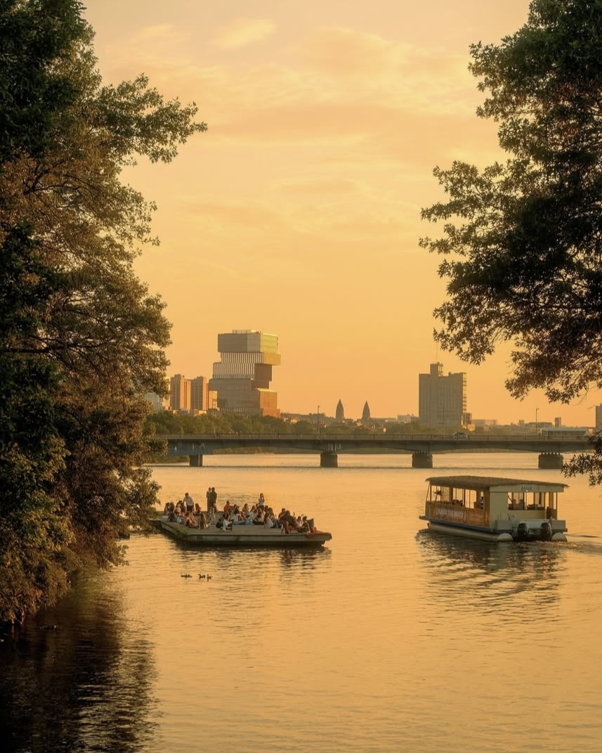 Soaking up the early summer sun 🌞

📸: bandj_photography via Instagram