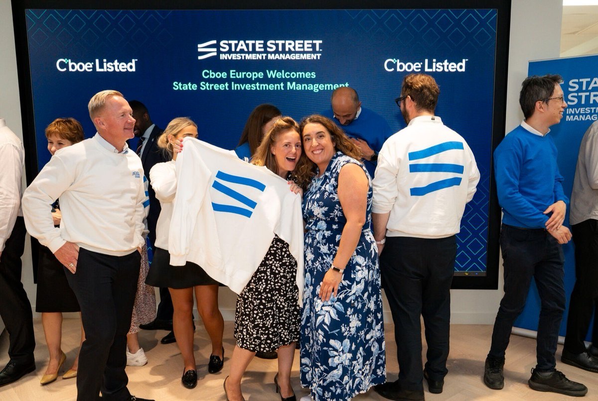 Cboe (@cboe) on Twitter photo It was wonderful to host <a href="/StateStreet/">State Street</a> for a commemorative bell ringing ceremony -- held simultaneously in Chicago and London -- as the firm celebrated its new brand transformation! 🔔
Congratulations to State Street on their new look!
Learn more about State Street's It was wonderful to host <a href="/StateStreet/">State Street</a> for a commemorative bell ringing ceremony -- held simultaneously in Chicago and London -- as the firm celebrated its new brand transformation! 🔔
Congratulations to State Street on their new look!
Learn more about State Street's