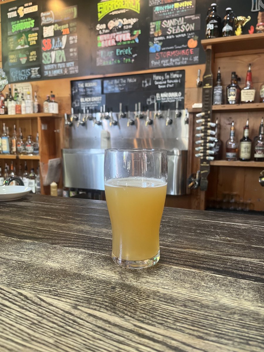 Nobody Puts Hazy In A Corner 6%ABV from Stormbreaker is almost a Hybrid between a Westie and a Hazy🦧🍻Solid Brew🍻