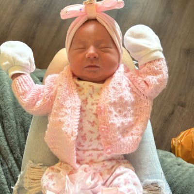 mariemac88's tweet photo. #my #little #princess #😍 https://t.co/Q7lvxgIwwr