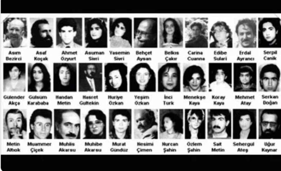 Bedenim üşür, yüreğim sızlar. Ah kavaklar, kavaklar! Beni hoyrat bir makasla Eski bir fotoğraftan oydular. Orda kaldı yanağımın yarısı, Kendini boşlukla tamamlar. Omuzumda bir kesik el, Ki hâlâ durmadan kanar. Ah kavaklar, kavaklar! Acı düştü peşime ardımdan ıslık çalar...