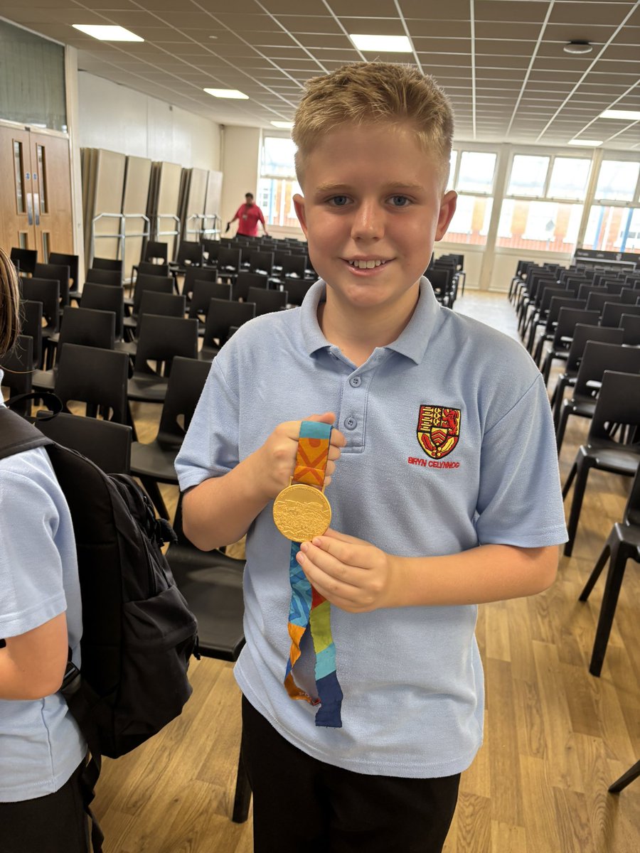 Bryn Celynnog (@bryn_celynnog) on Twitter photo Incredible to welcome ex-student David Roberts CBE back to Bryn Celynnog today! ๐โโ๏ธ 11-time Paralympic gold medallist and one of GBโs most successful Paralympians ๐ฌ๐ง Inspiring talk to our pupils diolch, David๐ #Paralympian #Inspiration <a href="/BBCSportWales/">BBC Sport Wales</a> #DavidRobertsCBE <a href="/RCTCouncil/">RCT Council</a> Incredible to welcome ex-student David Roberts CBE back to Bryn Celynnog today! ๐โโ๏ธ 11-time Paralympic gold medallist and one of GBโs most successful Paralympians ๐ฌ๐ง Inspiring talk to our pupils diolch, David๐ #Paralympian #Inspiration <a href="/BBCSportWales/">BBC Sport Wales</a> #DavidRobertsCBE <a href="/RCTCouncil/">RCT Council</a>
