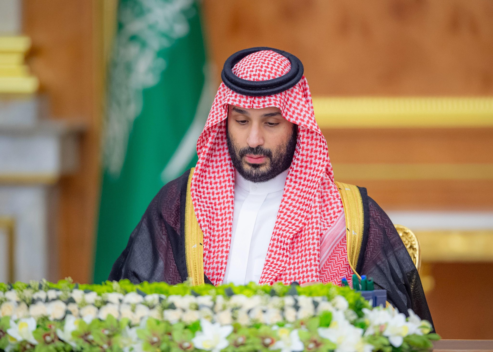 عاجل ولي العهد يرأس جلسة مجلس الوزراء في جدة 