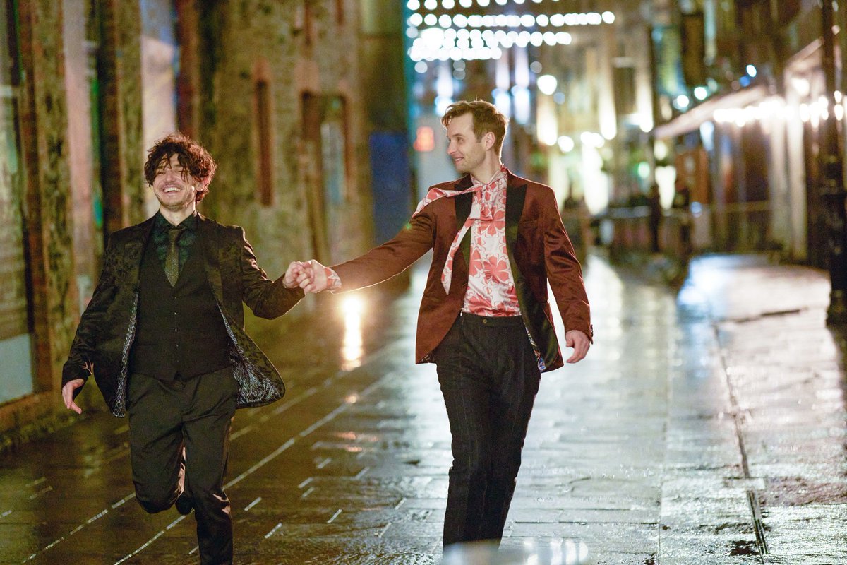 Conseil mini-série : Lost boys and fairies. ✨️ Hyper bien écrit, touchant, piquant, profond sans en faire des caisses. #monavisdontonsecontrefout