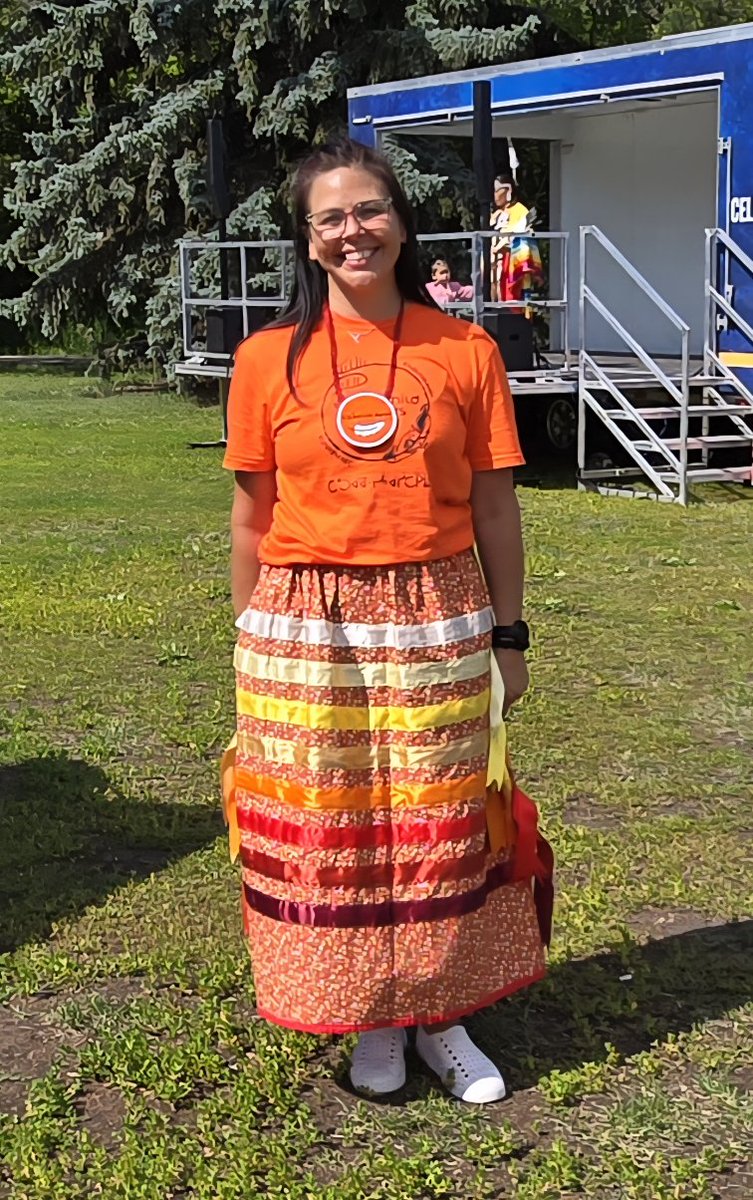 Mandoline79's tweet photo. I was gifted with a beautiful beaded medallion today. What an honour, and what an absolutely beautiful day! 
My heart is so full. 🧡 
#RunForReconciliation
#RunRemRec  #HappyCanadaDay https://t.co/pa6HYfSw57