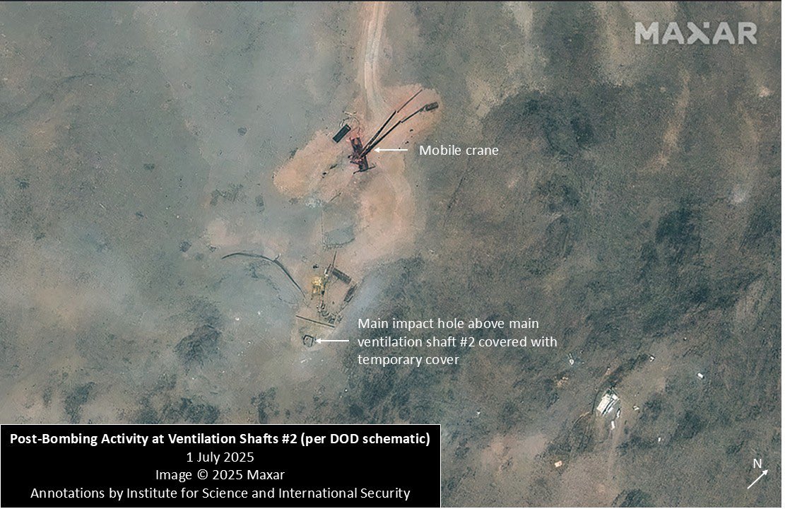 DAVIDHALBRIGHT1's tweet image. Satellite imagery taken by @Maxar today show ongoing work at the MOP impact points of the Fordow Enrichment Plant and progress in clearing access to the eastern tunnel entrance portal.
As of July 1, Iran has sufficiently cleared the surroundings of the eastern tunnel portal to…
