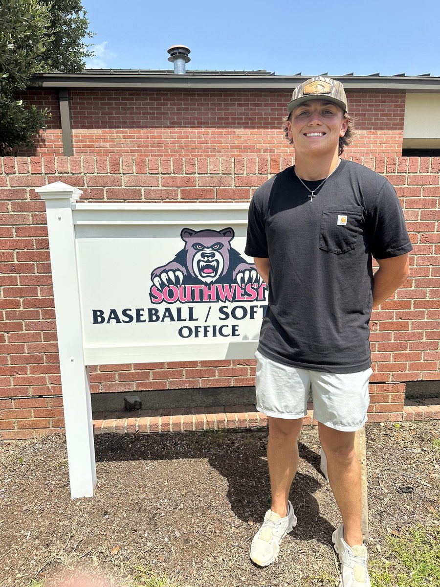 cameron_sandel's tweet image. Had a great visit and conversation with @SMCC_BB & @JackEdmonson04 @CoachDMount today. Blessed to receive an offer and the opportunity to get on campus! @PrepBaseballMS @MississippiRays