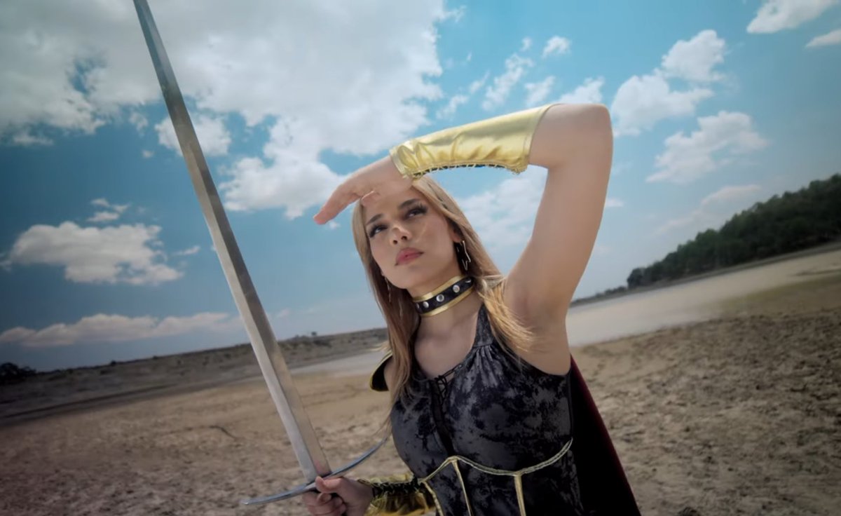 Formula_Music's tweet image. ¡BATALLA! 🔥🎶

¿Con cuál de estos últimos grandes estrenos musicales te quedas?
🔄 #Blindada de @MarLara_Oficial
❤️ #Riesgos de @GalaMontes2

👉 Mañana miércoles a las 23h anunciamos el + votado 👈