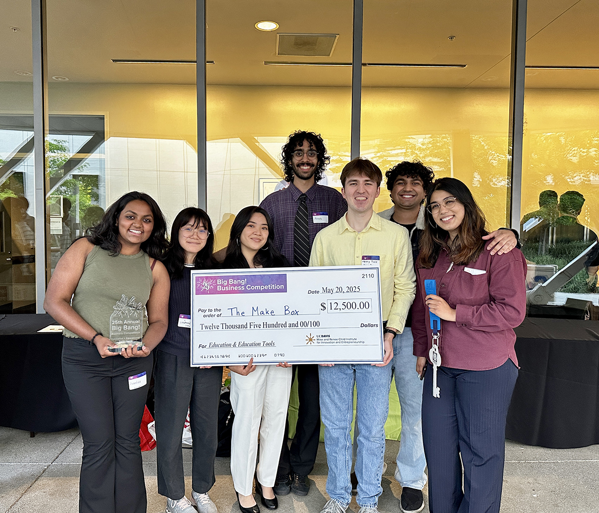 UCDavisCOE's tweet image. The Make Box, a STEM education startup founded by electrical engineering major Kavya Khare, won the Education and Educational Tools sector award the 25th annual Big Bang! Business Competition.
Read more: ow.ly/3Npr50WjmkZ
#UCDavisEngineering