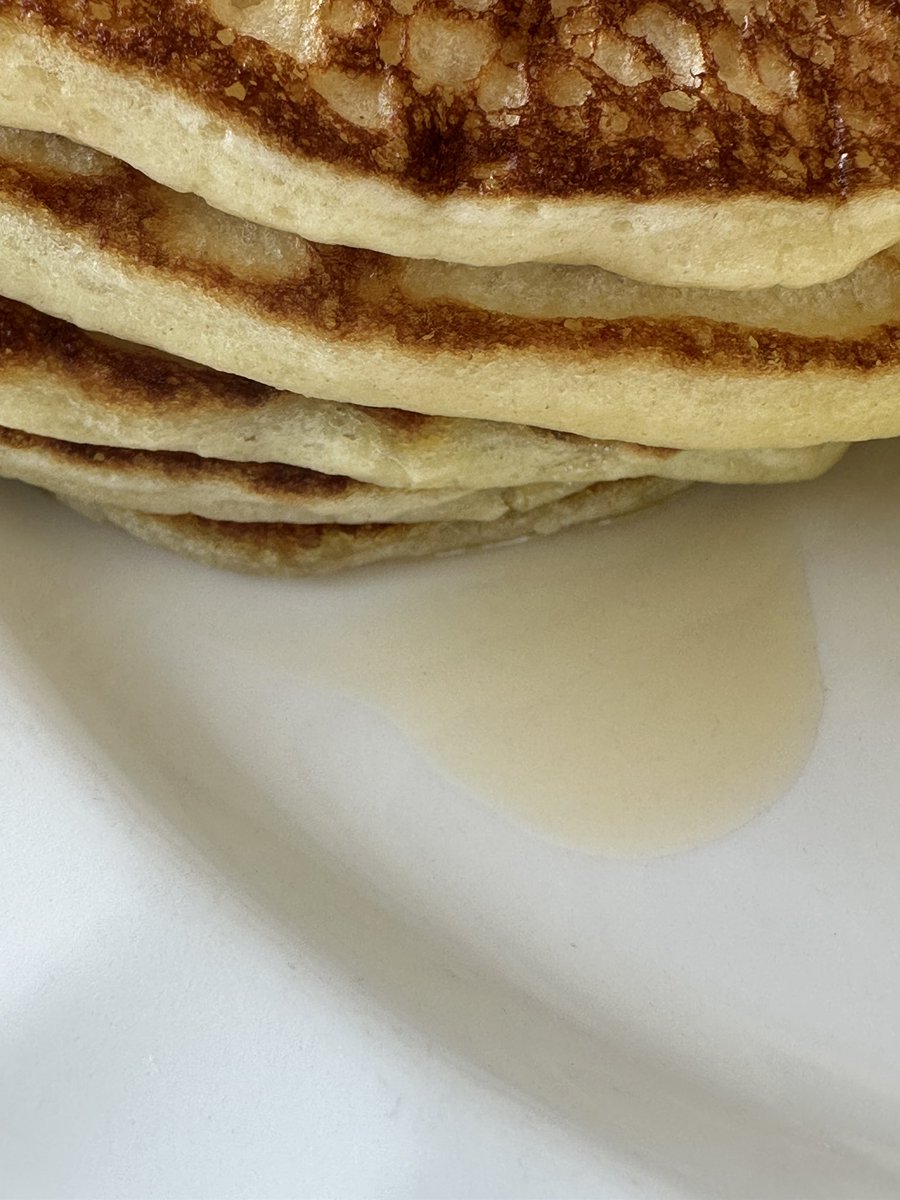 lorene1voice's tweet photo. On #CanadaDay, I had to make pancakes, sausages, egg &amp; maple syrup. All Canadian. Even the flour is milled in BC. And then back to watching film submissions for the Canadian Labour International Film Festival. #CLiFF board is meeting on Sunday. #itsacanadianthing @Labourfilms1 https://t.co/L5ClW5T7D5