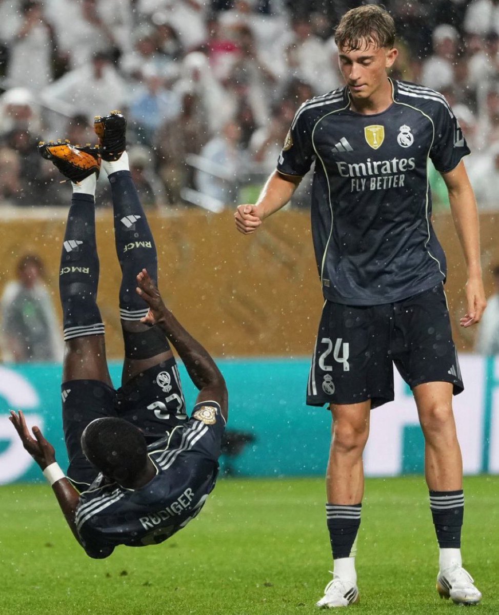 Trey (@utdtrey) on Twitter photo Calm dude x Mad man
Love this partnership Calm dude x Mad man
Love this partnership