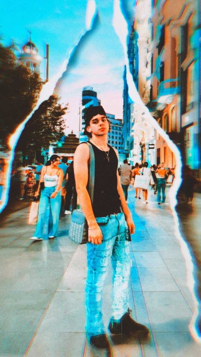 CrewLobitasof's tweet photo. Pon tu foto favorita de @Marcosvllb acompañada de lo siguiente: 
🚨 Hoy 6 PM 🚨
“Maniaca” - Marcos Villalobos ft. Daniel Cuevas 🖤🔥💜
Hagámosla tendencia:
#ManiacaMVDC👑 #maniaca #marcosvillalobos #marquitos
DALE ❤️ y Retweet 🔄
MANIACA X MV IT’S COMING
¡A reproducir sin parar! https://t.co/Xnq0B0ei1h