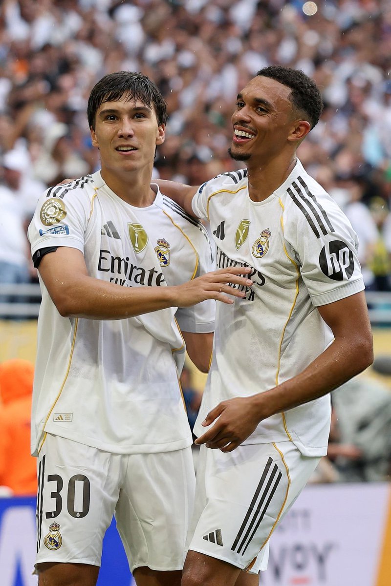 All smiles😄😄😄🤍🤍🤍