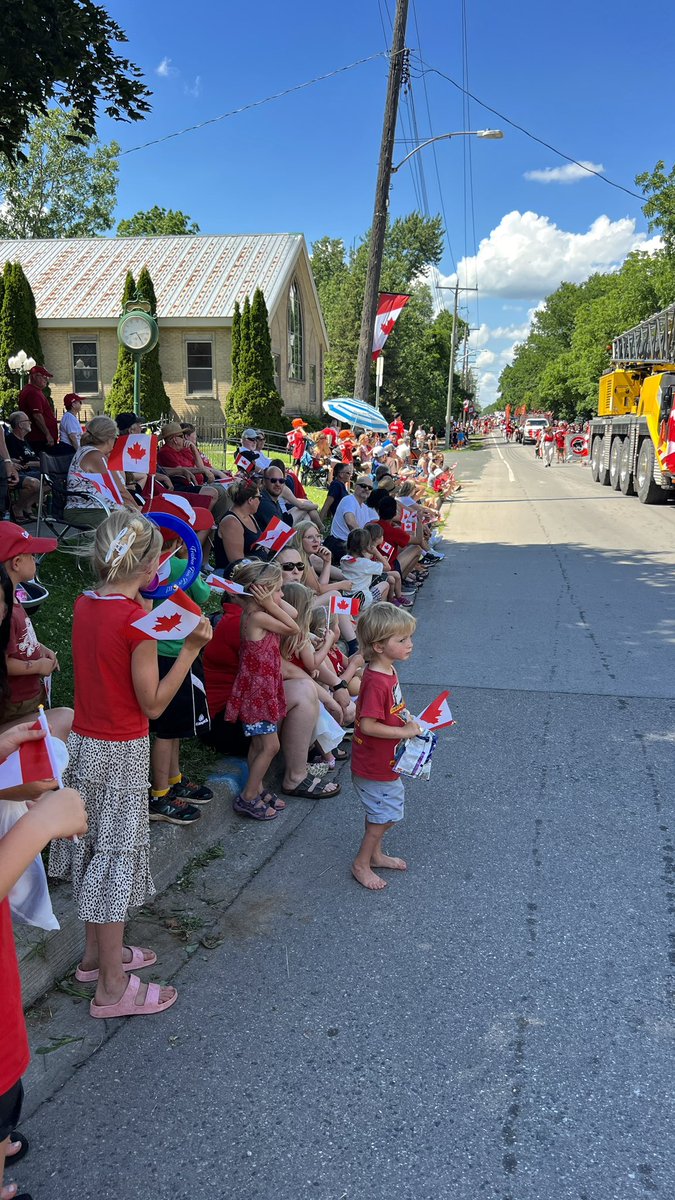 Fantastic turnout in Lynden for the annual Canada Day Parade! 

Happy Canada Day everyone! 🇨🇦