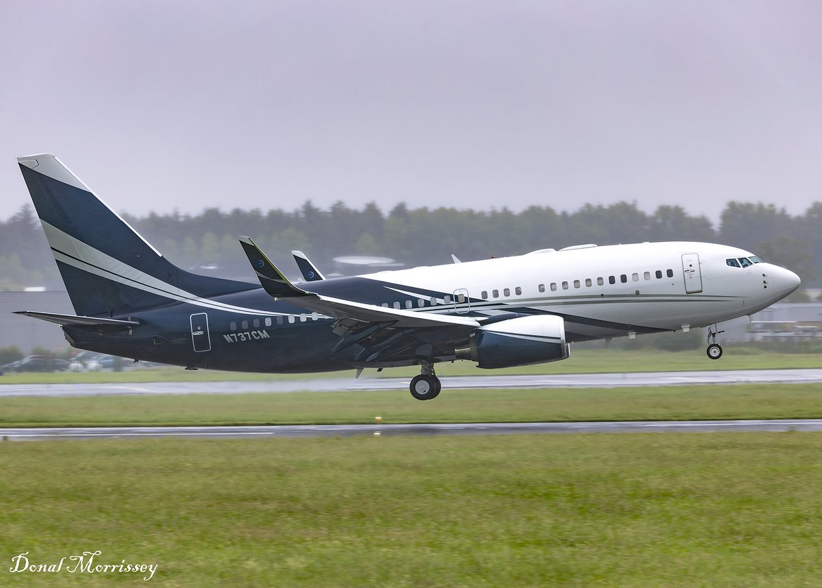 birrlad's tweet image. Wren Acquisition LLC. @Boeing 737-7BC(BBJ) N737CM arriving @ShannonAirport during a rain shower.
#avgeek #aviation #airline #airtravel #boeing #bizjet #ShannonAirport #planespotting