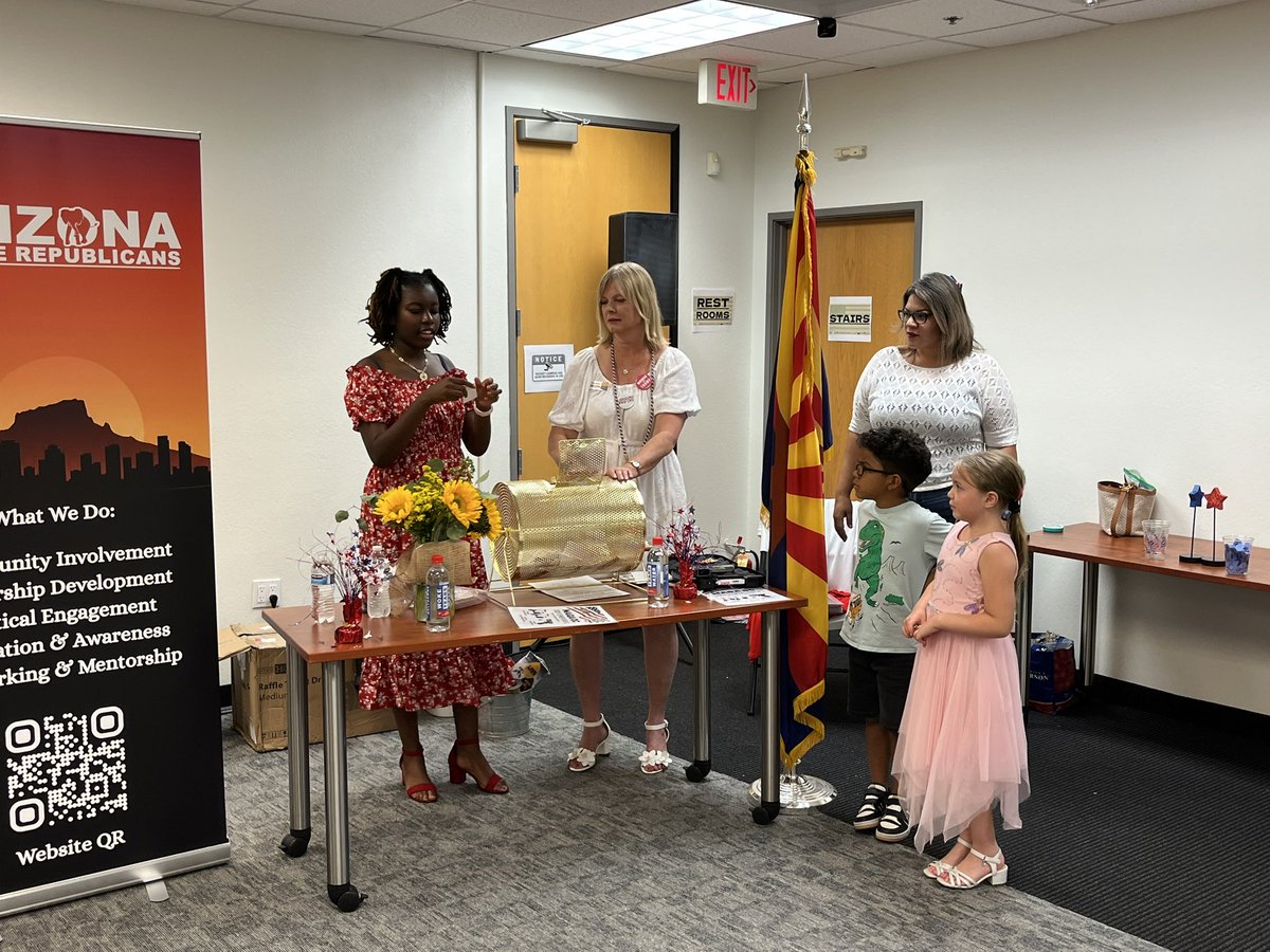 ConservativeKFC's tweet image. Last night was @AZTeenReps MAGA DC Raffle Drawing! 🇺🇸🎟️
So proud of the TARS! They have worked so hard all year to raise money for their trip to DC next week! 🏛️📜
I love to see the youth getting involved in civic engagement 🇺🇸🐘
THEY ARE THE FUTURE‼️