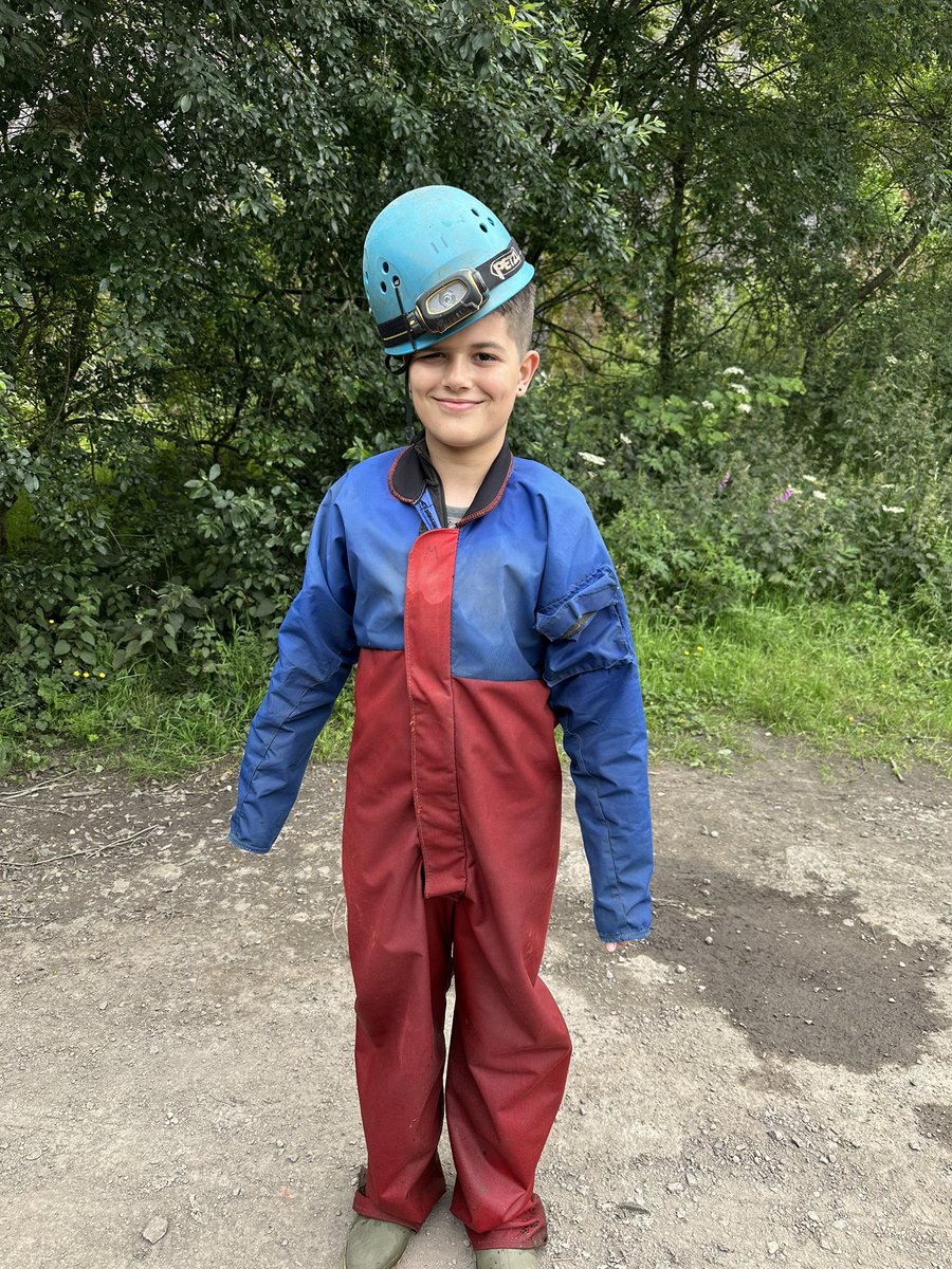 @sapsyear6 <a href="/Mon_Adventure/">MonLife Outdoor Adventure</a> caving was just what we needed in this hot weather 🥰