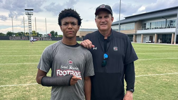 Signal-Callers Shine | Talented QBs Put on a Show at South Carolina Prospect Camp

📈 Several young signal-callers boosted their recruiting stock in front of Gamecock staff
🔥 Full camp recap + standout QB evaluations 📖

STORY ▶️ sixstarfootball.com/article/signal…

<a href="/Maj_QB1/">Semaj Beals</a> <a href="/cartercliff2/">Carter Clifford</a>