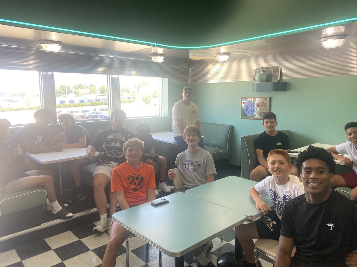 De’ Varie Hayles tweet media