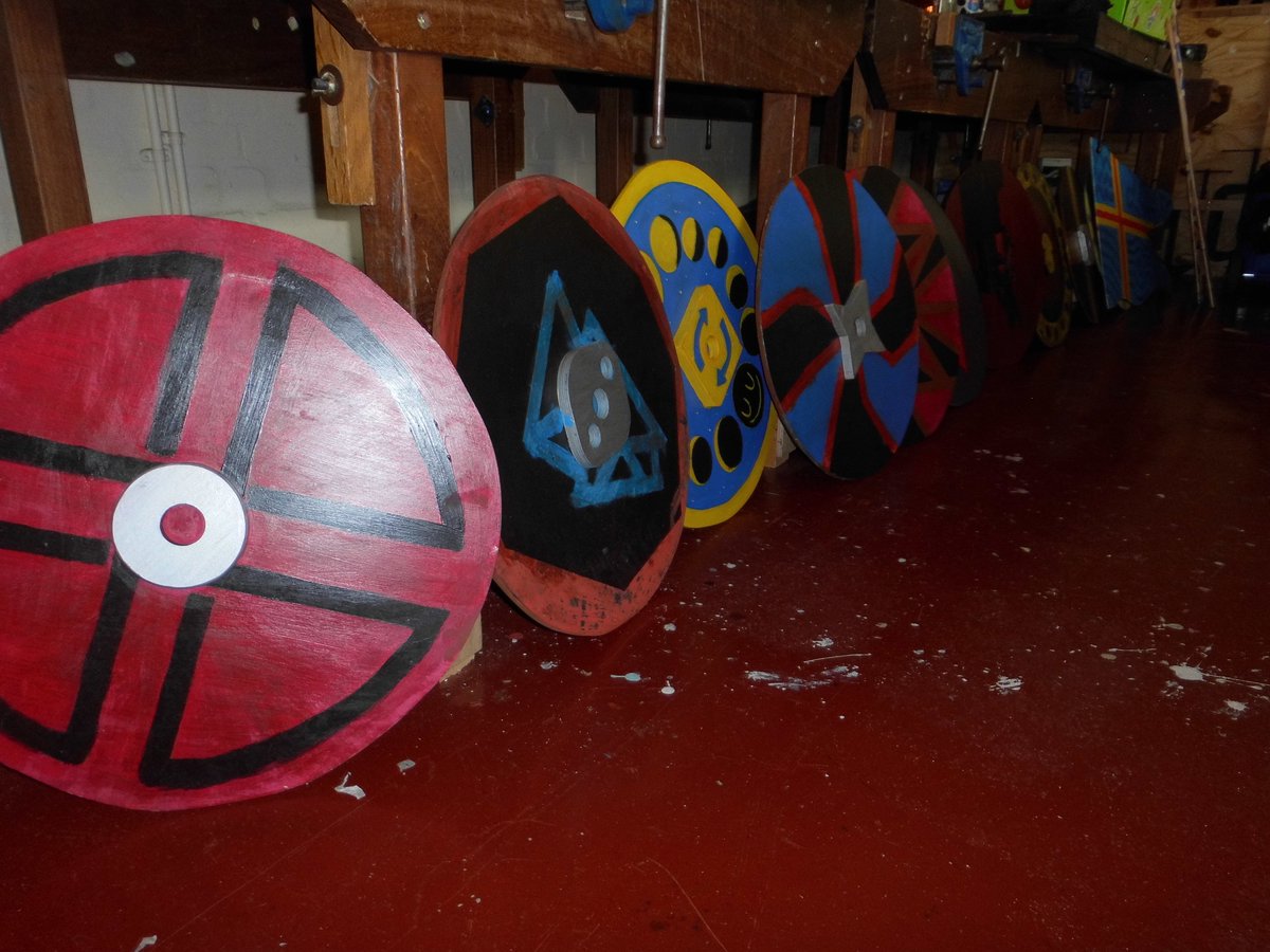 BanffAcademyBXA's tweet image. Everything on track & excellent progress has been made recently to the Drakkar Viking Long Boat project! 🐉
Several shields are completed, dragons head/tail finished & the hull is developing its distinctive shape.
Visit Portsoy Viking Festival 29th-31st Aug to check it out! ⛵️