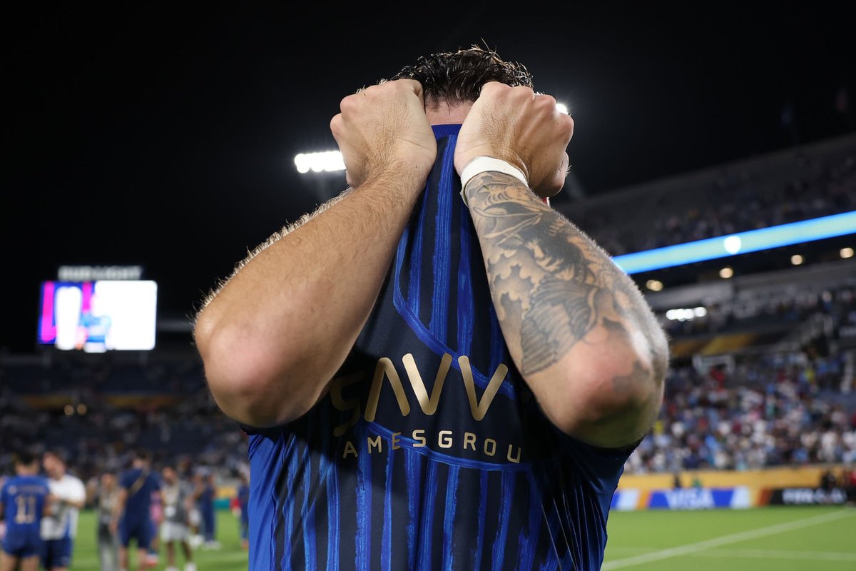 Neves Appreciation Tweet. 💙🪄