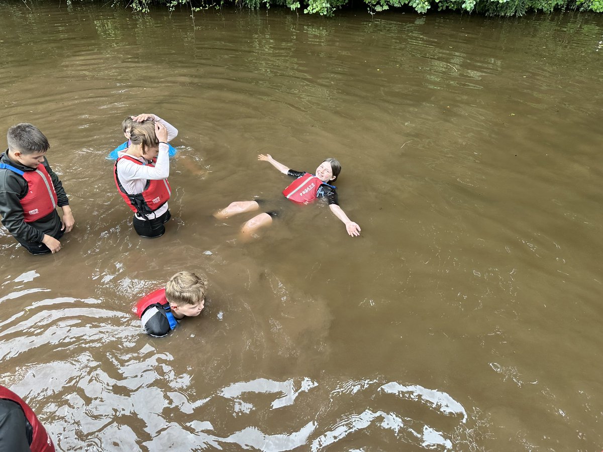 @sapsyear6 <a href="/mon_adventure/">MonLife Outdoor Adventure</a>
What a lovely way to end our canoeing 🛶