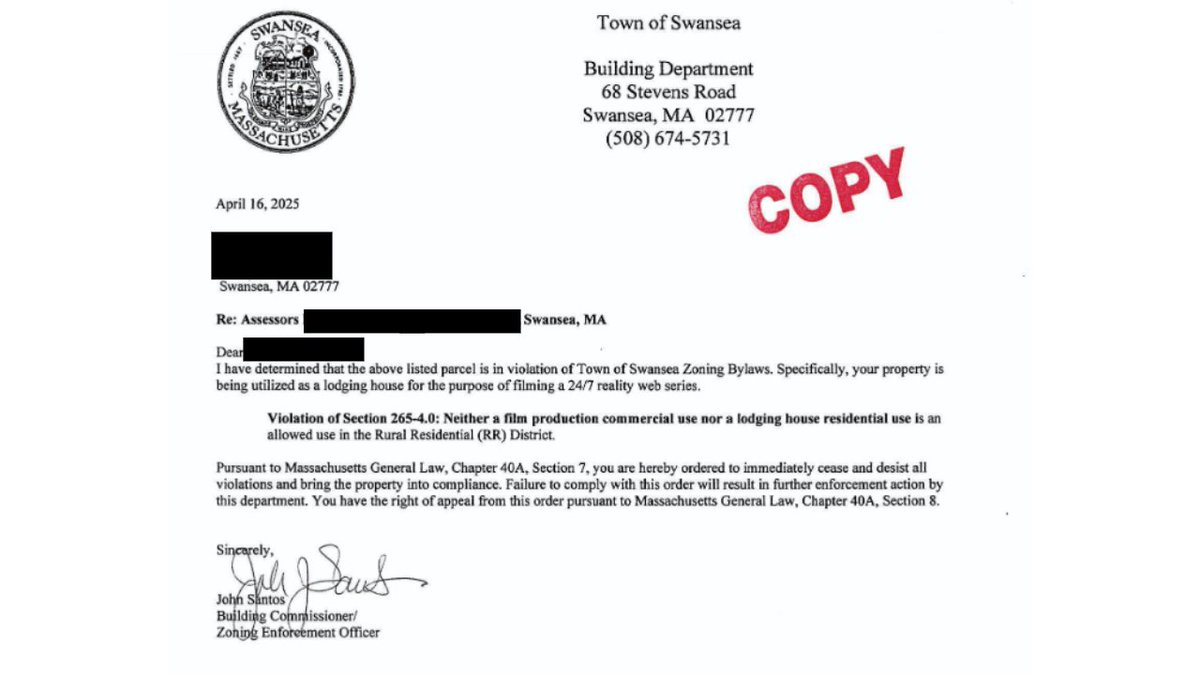 SlackerBluePod's tweet image. They were issued a cease and desist before the show even started(likely during pre-production) #fishtanklive