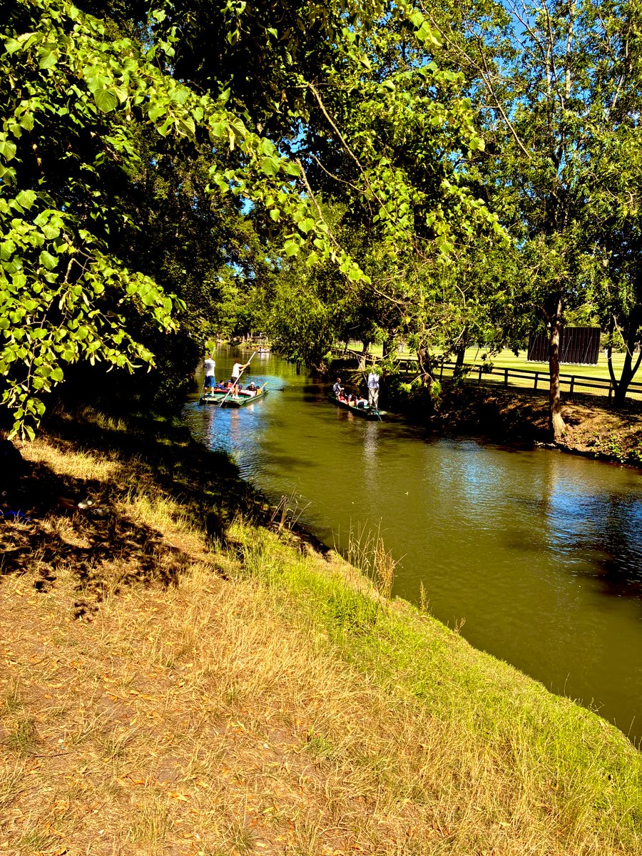 JoPetersEYFS's tweet image. Beautiful Oxford