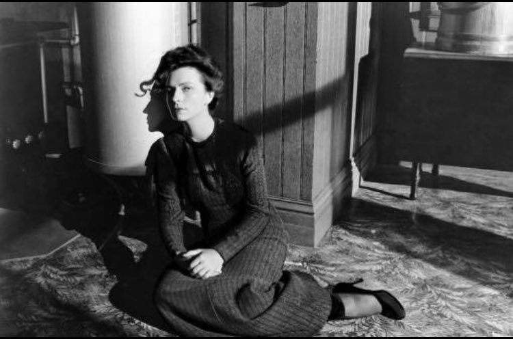 HJHesitates's tweet photo. Favorite first watches of June:
The Magnificent Ambersons (Welles 1942)
Il mistero di Oberwald (Antonioni 1980)
Les Sieges de l’Alcazar (Moullet 1989)
The Mayfair Set (Curtis 1999) https://t.co/cXdASnvRlM