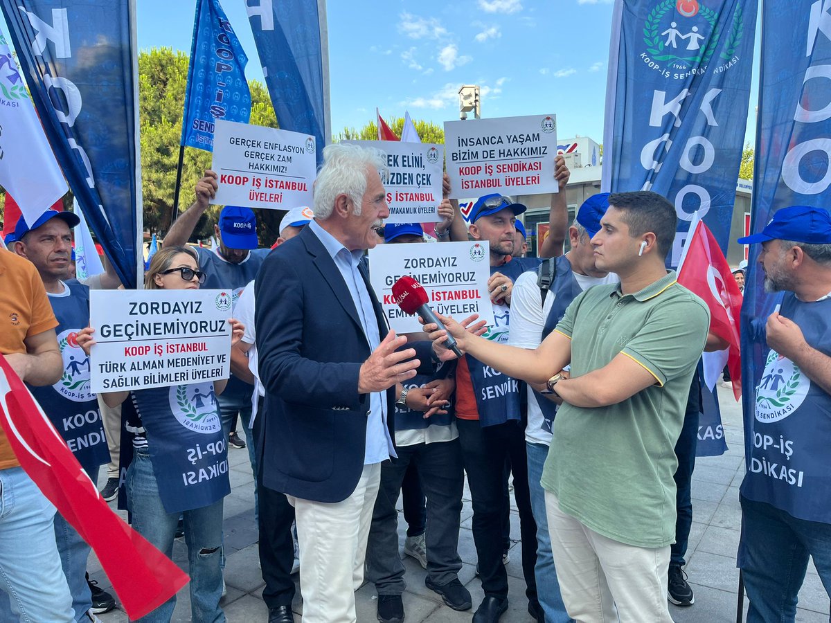 KOOP İŞ SENDİKASI İSTANBUL ŞUBELERİ OLARAK 
Bugün mesai çıkışı yine alanlardaydık!

TÜRK-İŞ ve bağlı sendikalarımızla birlikte Kartal Meydanini doldurduk.
Kamu işçisinin sabrı tükeniyor, dayanacak gücü kalmadı!

Emeğimizin hakkını alana kadar susmayacağız, vaz gelmeyeceğiz.