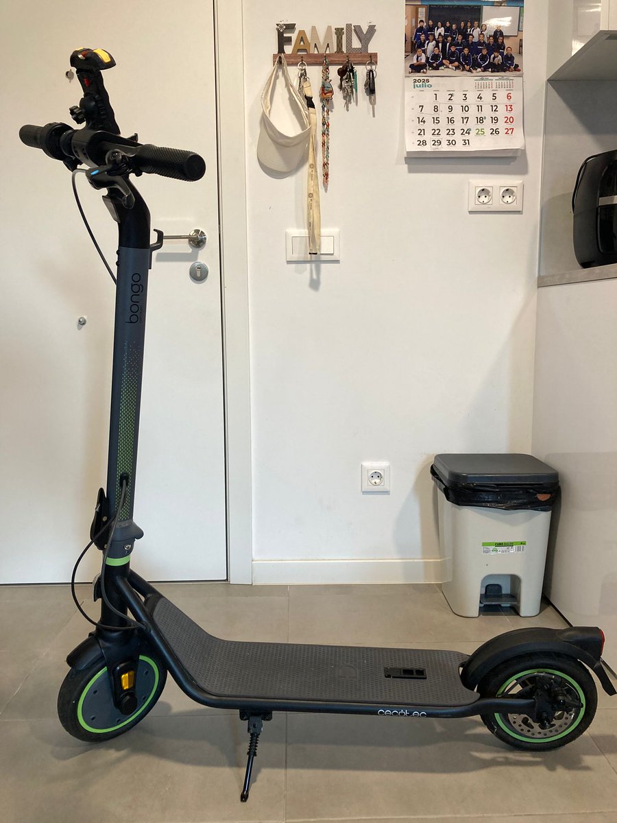 🚨🚨OJO AQUÍ 🚨 🚨

Se vende patinete eléctrico.
Interesados por privado.