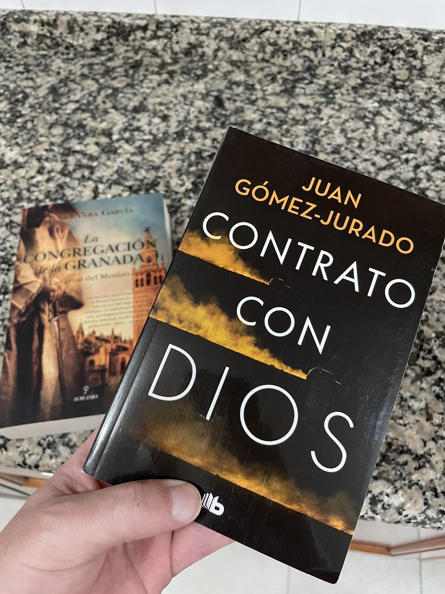 Primera lectura de verano <a href="/JuanGomezJurado/">Juan Gómez-Jurado</a> !!!