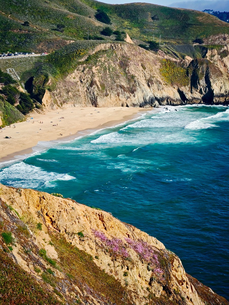 OnePlus_USA's tweet image. Over the edge of the Pacific. 🌊
Where’s your favorite spot to catch ocean views? #ShotonOnePlus