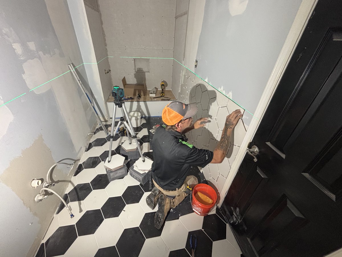 📸 Transformation in Progress! At SERVPRO, we renew with care. Need help? Call us 24/7: (601) 353-2286. #SERVPRO #RestorationExperts #WaterDamageRepair #JacksonMS