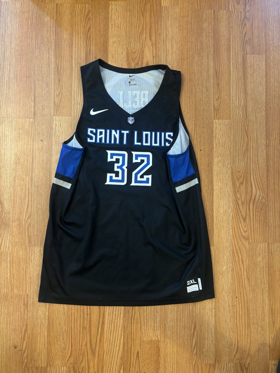 JimmyBellJr15's tweet image. I wanted to give someone the chance to win an auction of one of my favorites jerseys. This auction is simple I will be taking “BEST OFFER”.
Now that I’ve started my NFL career I believe this jersey will maybe worth something for someone’s one day 🤷🏾♂️DM OPEN ‼️