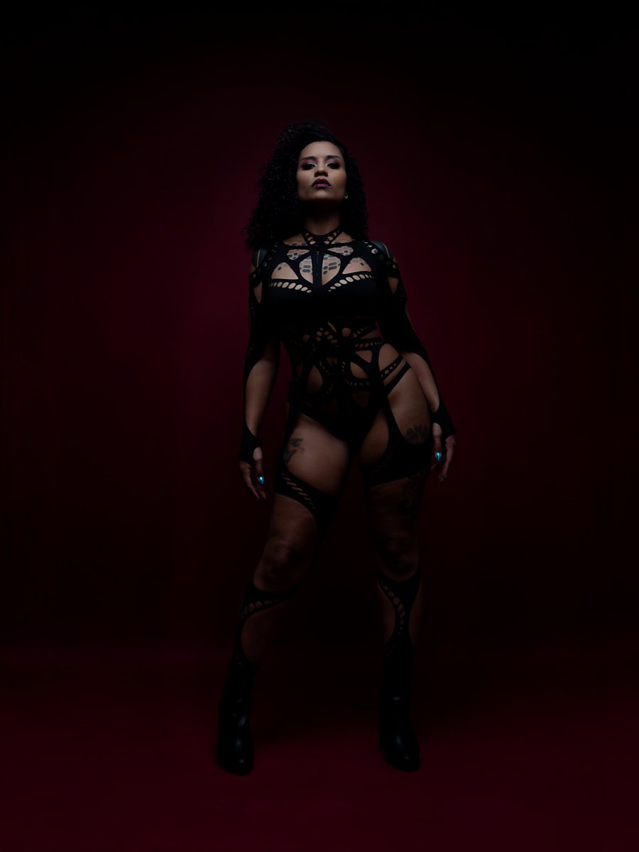 Your new wallpaper just dropped.

songofsyenite.manyvids.com
clips4sale.com/studio/239643/…
onlyfans.com/songofsyenite
Custom Videos: forms.gle/N8QXcXdhUhZ4Q2…

Photo by <a href="/el_jong/">el Jong 📷</a>