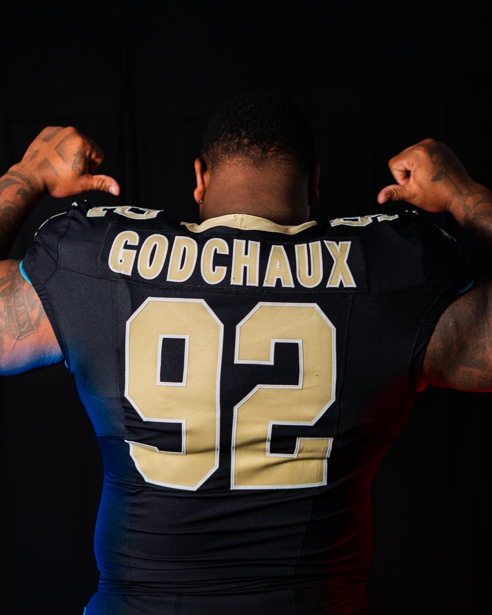 New Orleans Saints en France (@saintsenfrance) on Twitter photo GODCHAUX
🐊 bayou boy
👕 fashion icon
🇫🇷 francophile
⚜️ Saint
<a href="/ChauxDown/">Davon Godchaux</a> | <a href="/Saints/">New Orleans Saints</a> | <a href="/NFLFrance/">NFL France</a> GODCHAUX
🐊 bayou boy
👕 fashion icon
🇫🇷 francophile
⚜️ Saint
<a href="/ChauxDown/">Davon Godchaux</a> | <a href="/Saints/">New Orleans Saints</a> | <a href="/NFLFrance/">NFL France</a>
