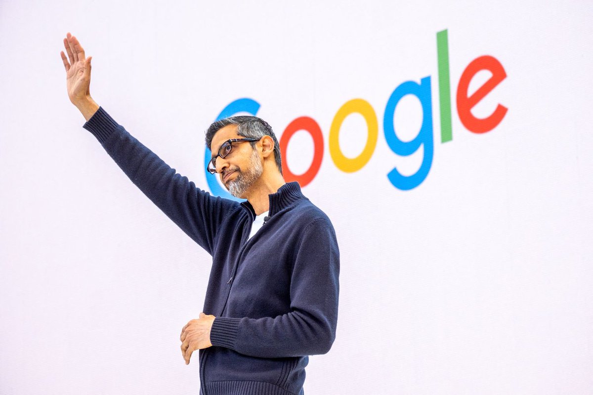 TT_Capital_'s tweet photo. Annual compensation breakdown:

• $UBER CEO Dara Khosrowshahi: $39.4M
• $AAPL CEO Tim Cook: $74.6M
• $MSFT CEO Satya Nadella: $79.1M
• $META AI researcher (top-tier): up to $100M total compensation 

Meta is offering private equity-style packages to lure elite AI talent — including multi-year stock awards, bonuses & base pay.

AI researchers are now out-earning Big Tech CEOs.

🔗 https://t.co/IgDckGGQAj