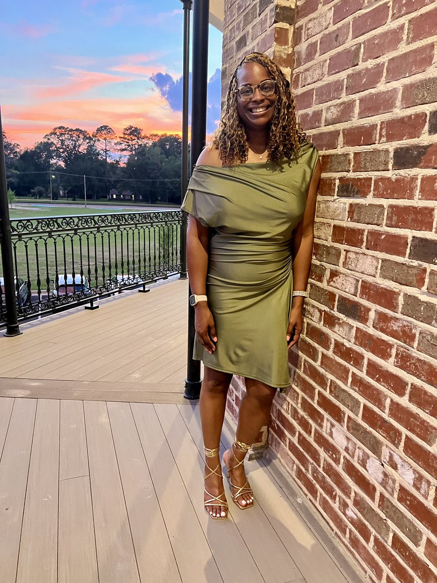 Veronica Taylor tweet media