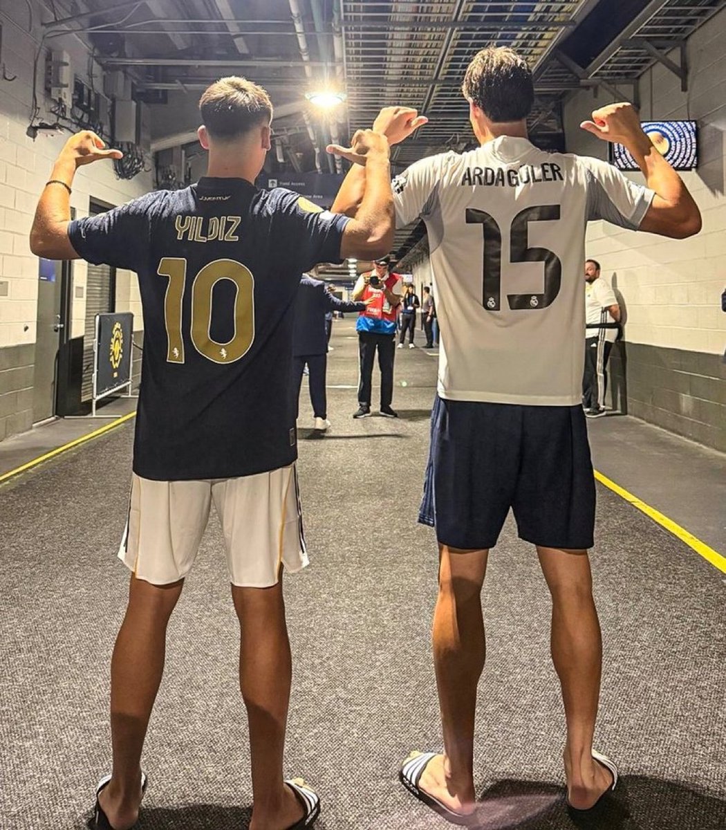 Dünya yıldızlarımız ikisi de fenerli