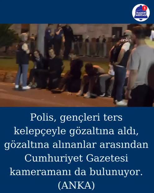 #PolisiminYanındayım 

Eylem yapan gençleri, ters kelepçe ile sürüklemedikleri zaman...

#PolisiminYanındayım 

Ekmek arası marula muhtaç bırakıldıkları zaman...

#PolisiminYanındayım 

Atatürk'ün laik düzen ile kurduğu devlet düzeninde şeriatçılara göz açtırmadıkları zaman...