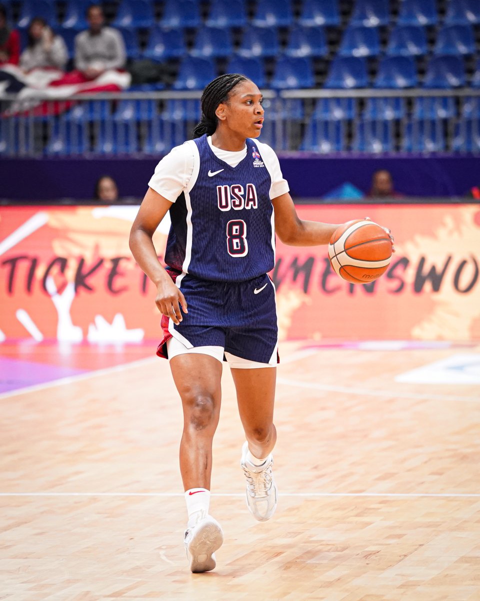 Texas Women's Basketball (@texaswbb) on Twitter photo <a href="/MaddiewitdaB_/">Madison Booker</a> had herself a night with Team USA 🤘
9️⃣ points
5️⃣ assists
3️⃣ blocks
#HookEm <a href="/MaddiewitdaB_/">Madison Booker</a> had herself a night with Team USA 🤘
9️⃣ points
5️⃣ assists
3️⃣ blocks
#HookEm