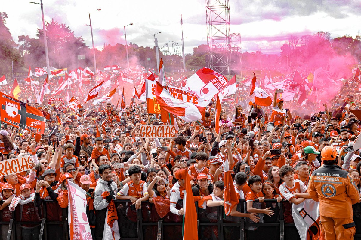 Estamos obsesionados con todos los videos y fotos que hay en redes.

¡Qué linda ❤️ es #LaFamiliaDelLeón 🦁!